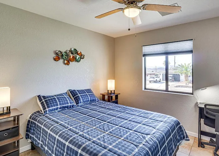 Desert Oasis W/ Hot Tub! 6 Mi To Havasu Lake Havasu City